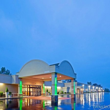 Holiday Inn Johnstown-Gloversville Bagian luar foto