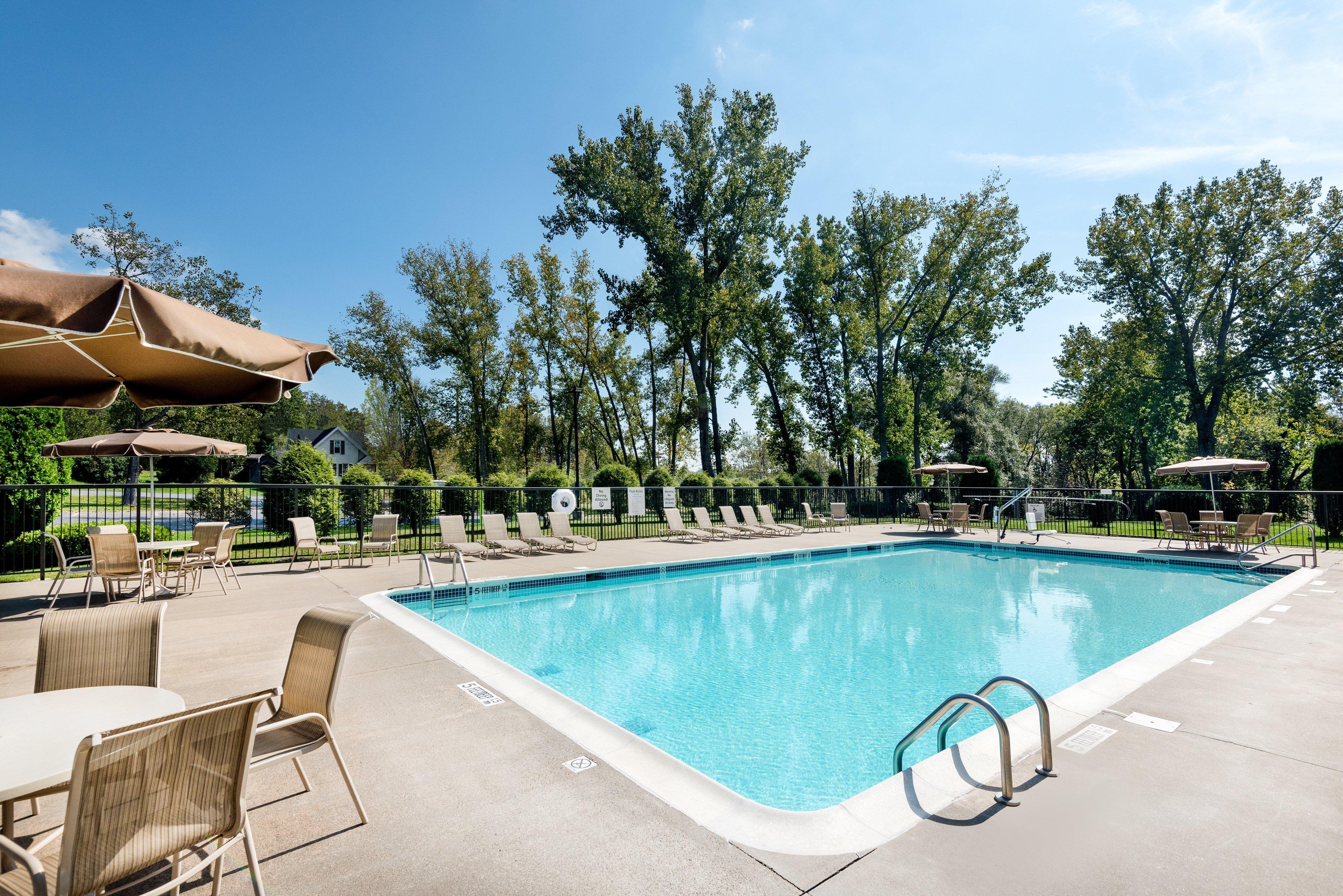 Holiday Inn Johnstown-Gloversville Bagian luar foto