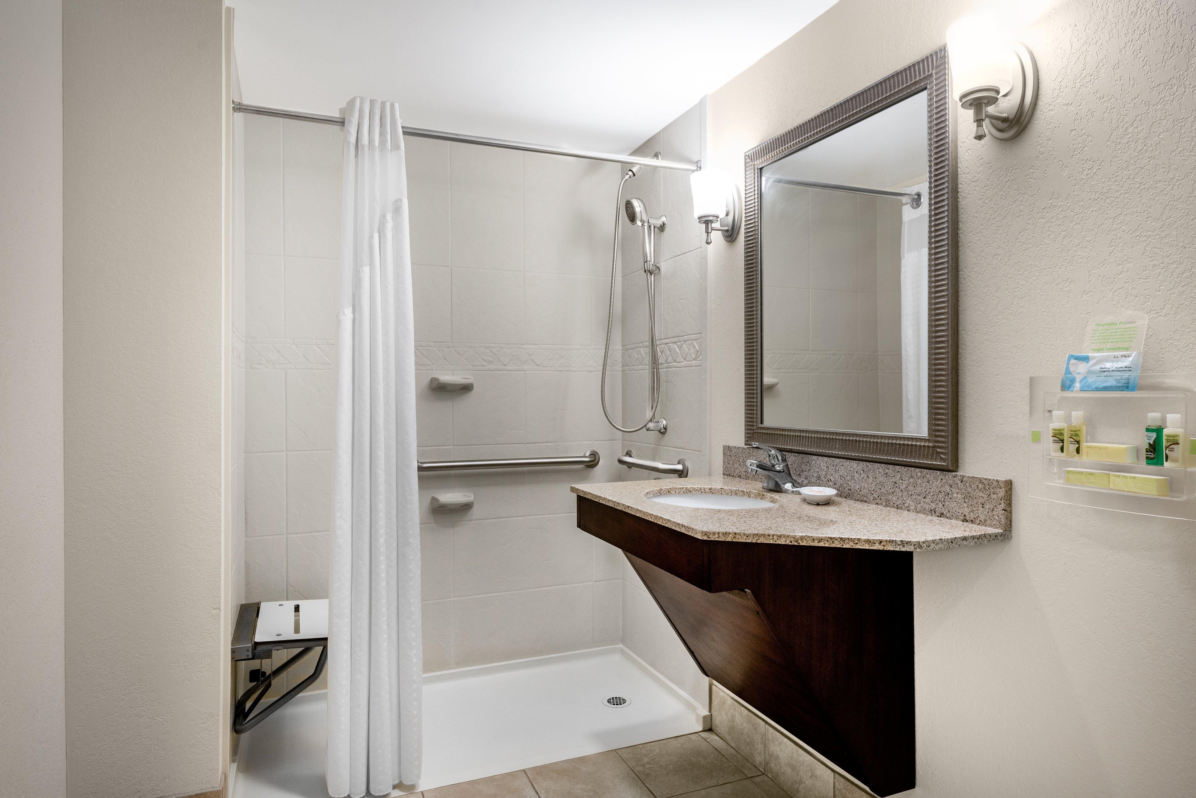 Holiday Inn Johnstown-Gloversville Bagian luar foto