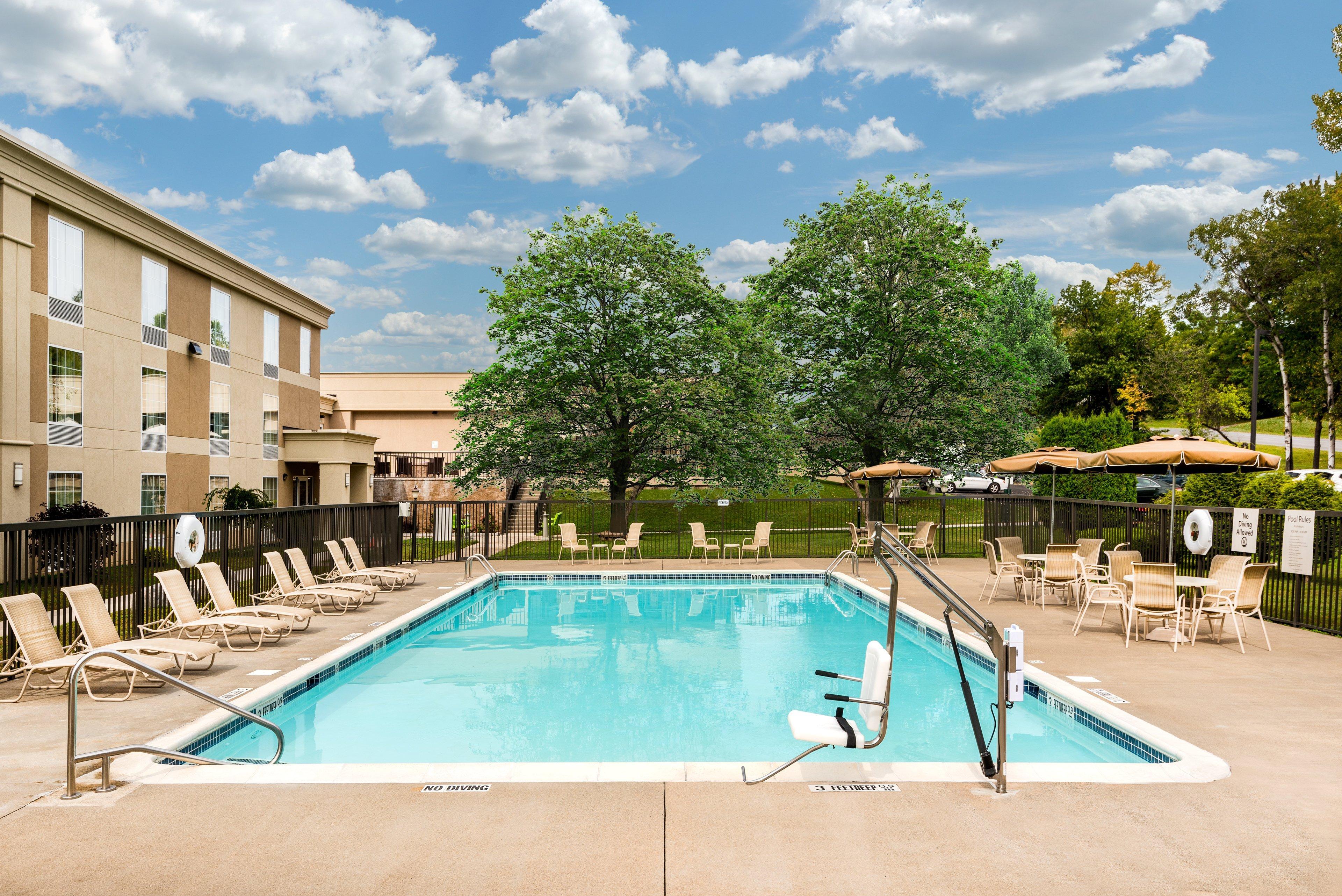 Holiday Inn Johnstown-Gloversville Bagian luar foto