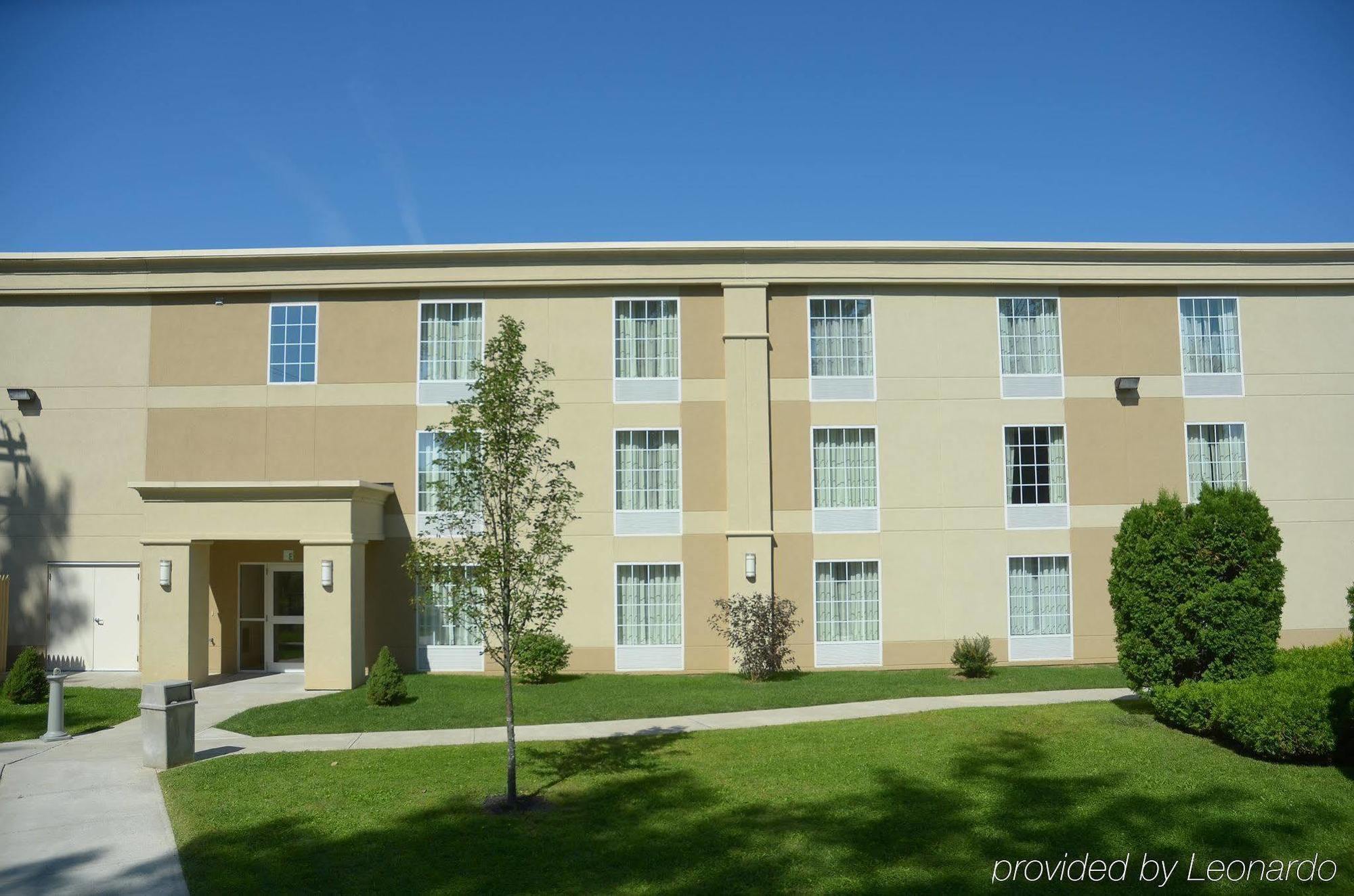 Holiday Inn Johnstown-Gloversville Bagian luar foto